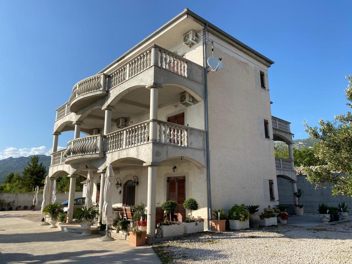 Villa Punta Rovanjska Luaran gambar